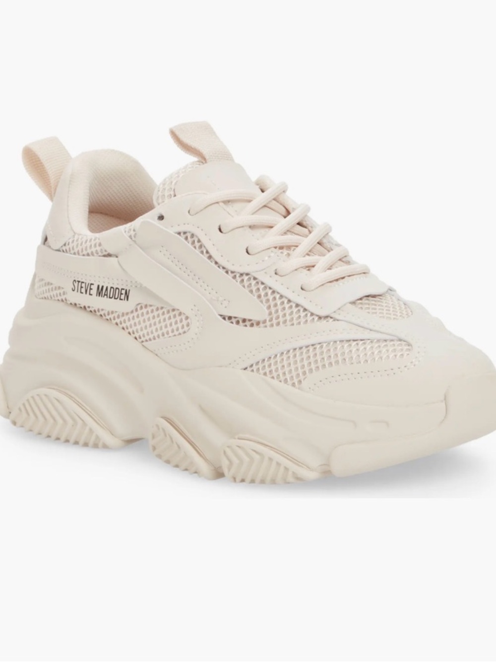 Steve Madden Chunky Lace-Up Sneaker in Cream/Beige